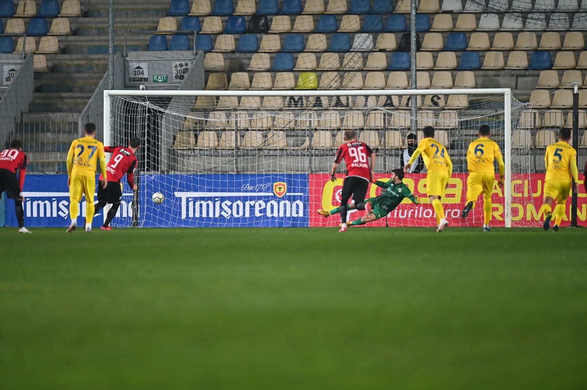 FOTO+VIDEO. Petrolul - Astra 0-3 » Giurgiuvenii, prea buni pentru echipa lui Moldovan! Primele 3 semifinaliste din Cupă