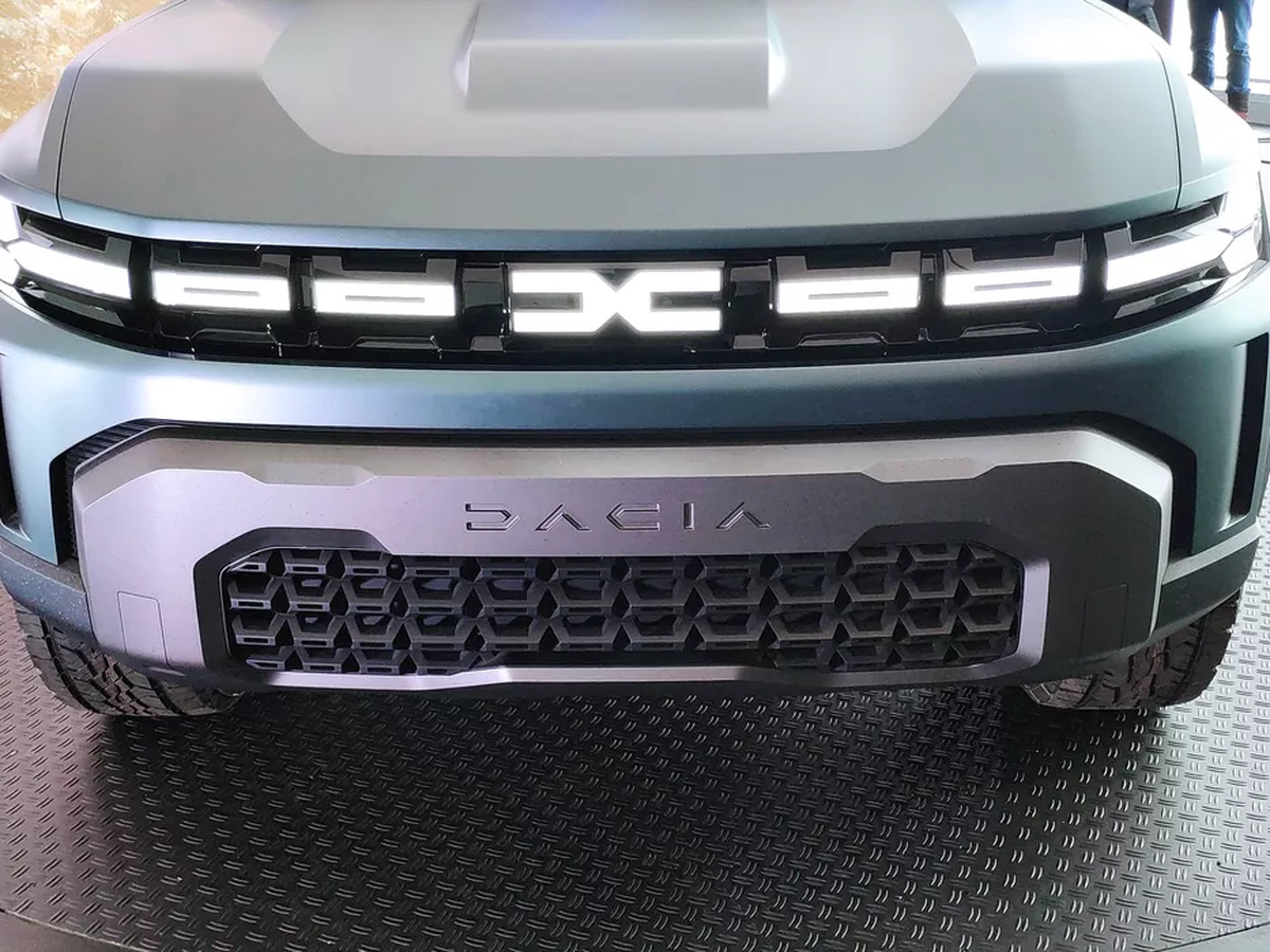 Dacia România implementează un asistent virtual dezvoltat de către cei de la DRUID