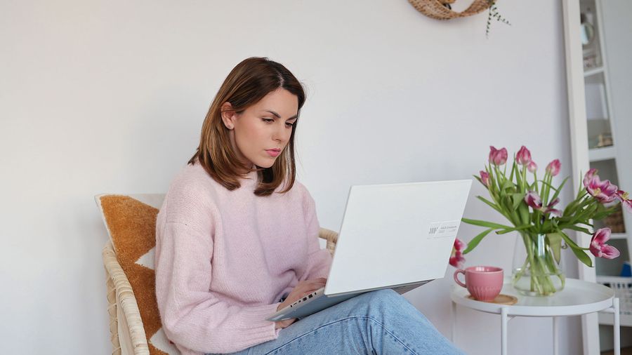 Ioana Puiu și diferențierea prin culoare și naturalețe