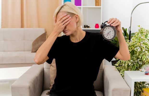 Care sunt simptomele menopauzei și cum le gestionezi?