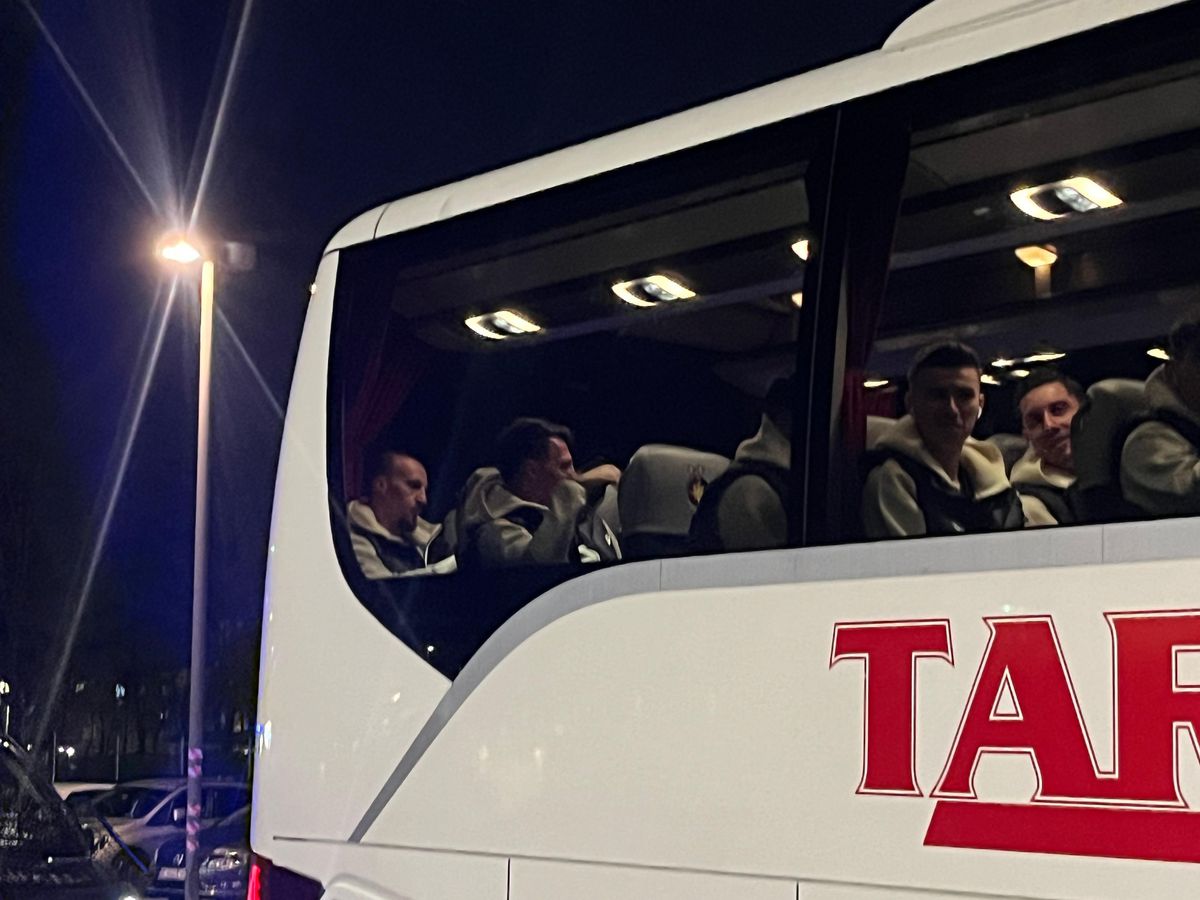 FCSB - Petrolul, sosire echipe