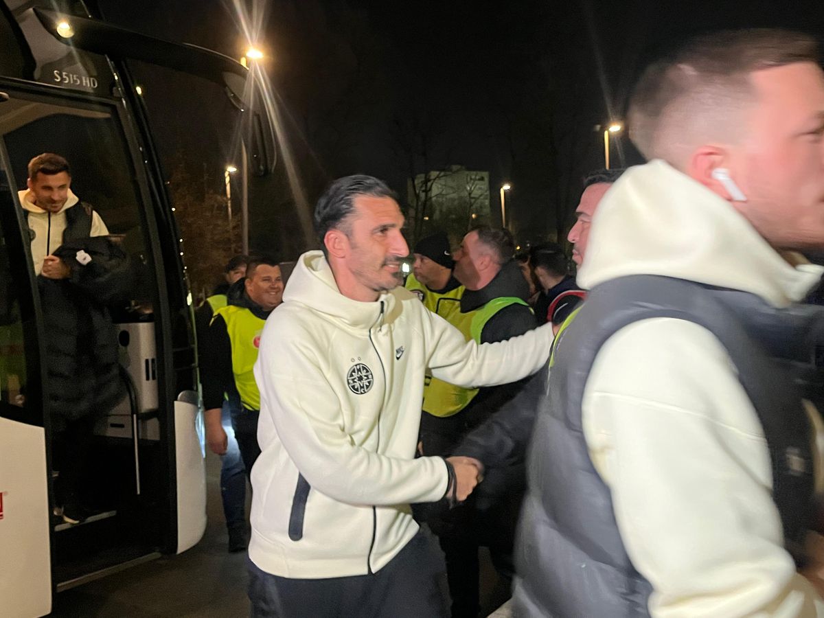 FCSB - Petrolul, sosire echipe