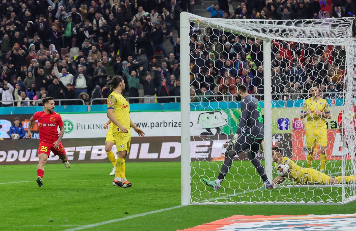 S-a „rupt” la nici 5 minute după ce a intrat la FCSB!