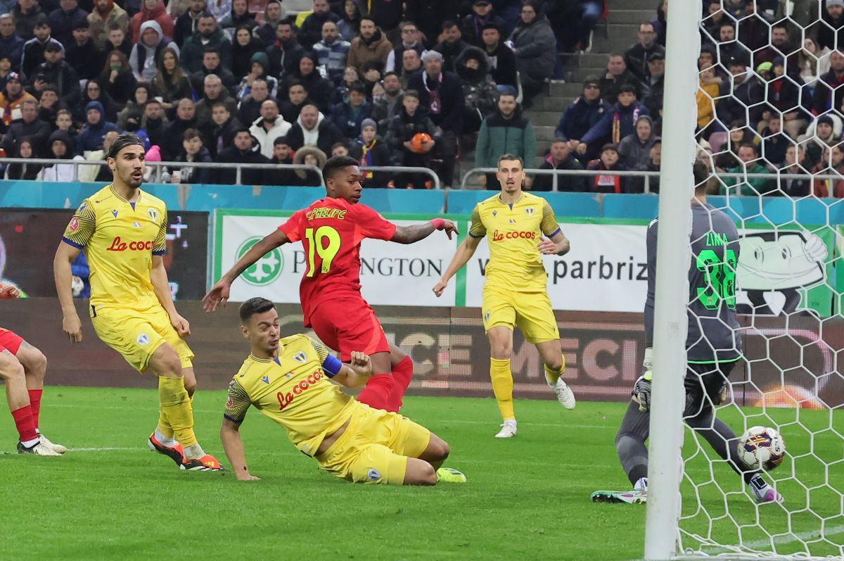 Luis Phelipe, despre faza care a decis soarta meciului FCSB - Petrolul: „E golul meu, momentul meu!”