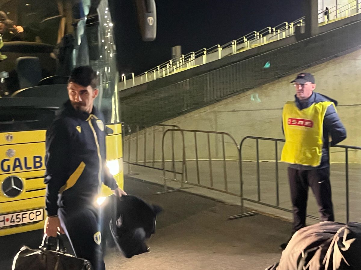FCSB - Petrolul, sosire echipe