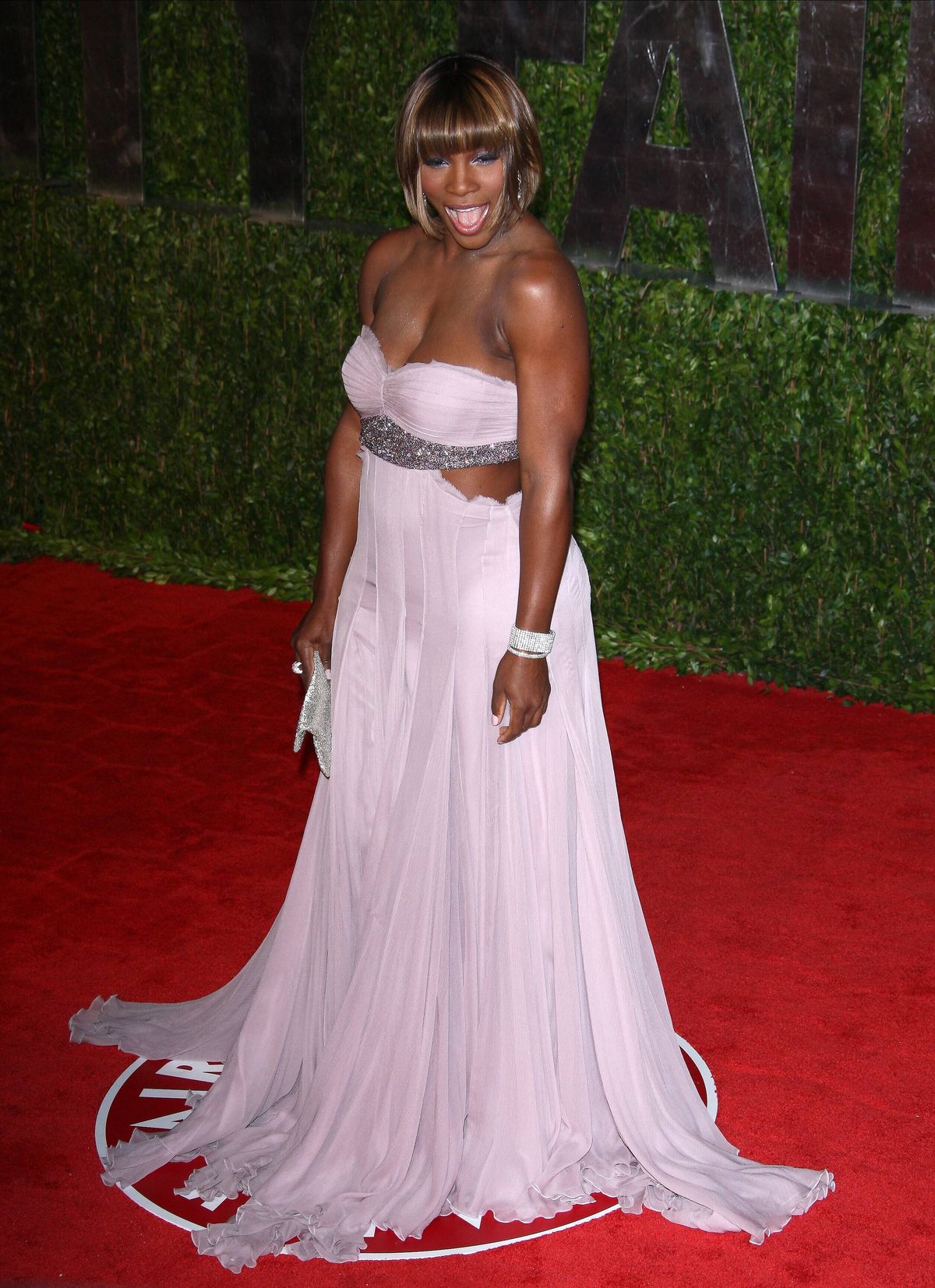 Serena Williams, douăzeci de ani de apariții la petrecerea Vanity Fair organziată după decernarea Premiilor Oscar
