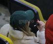 Soția și fiica lui Marius Șumudică, surprinse încălcând regulamentul pe Arena Națională la Rapid - FCSB