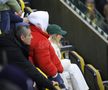 Soția și fiica lui Marius Șumudică, surprinse încălcând regulamentul pe Arena Națională la Rapid - FCSB