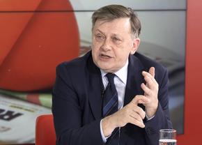 „Prietenii lui Ovidiu” se reia miercuri cu noul sezon, de la ora 20:00 » Crin Antonescu, invitatul lui Ioanițoaia
