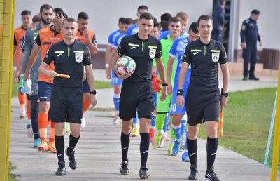 Pe urmele lui Istvan Kovacs » Un arbitru central în vârstă de 26 de ani debutează în Superliga