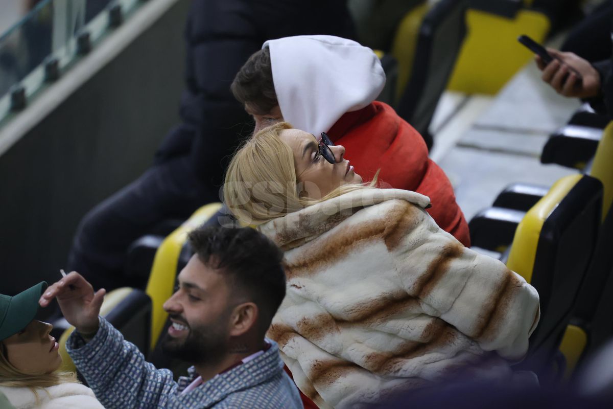 Fiica și soția lui Marius Șumudică