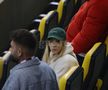 Soția și fiica lui Marius Șumudică, surprinse încălcând regulamentul pe Arena Națională la Rapid - FCSB