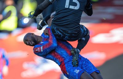 Mărturia șocantă a lui Jean-Philippe Mateta: „Mi-a salvat urechea! Chirurgul a refuzat să-mi arate poza”