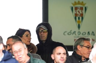 Zidane vs Zidane, cu tata în tribună. Pentru unul s-a terminat pe targă!