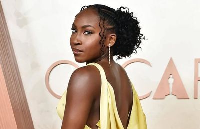 Coco Gauff a strălucit pe covorul roșu la ceremonia de decernare a Premiilor Oscar + cui i s-ar potrivi rolul de actor sau actriță dintre colegii și colegele sale de circuit