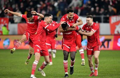 Dinamo - Hermannstadt 2-0 » „Câinii” joacă dezinvolt și obțin prima victorie după calificarea în play-off » Clasamentul ACUM