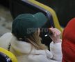 Soția și fiica lui Marius Șumudică, surprinse încălcând regulamentul pe Arena Națională la Rapid - FCSB