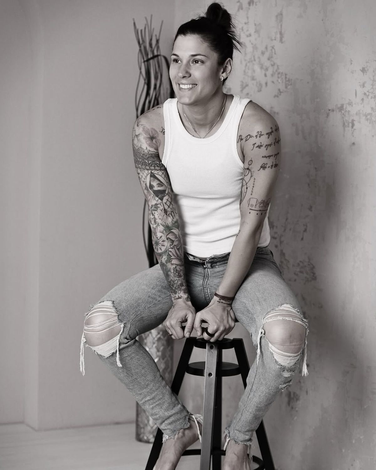 Paula Arcos și Kinga Janurik, relație