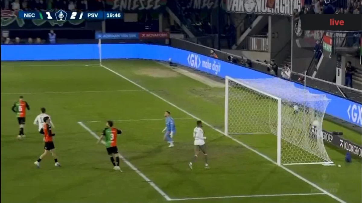 Dennis Man a făcut 2-1 în meciul cu Nijmegen