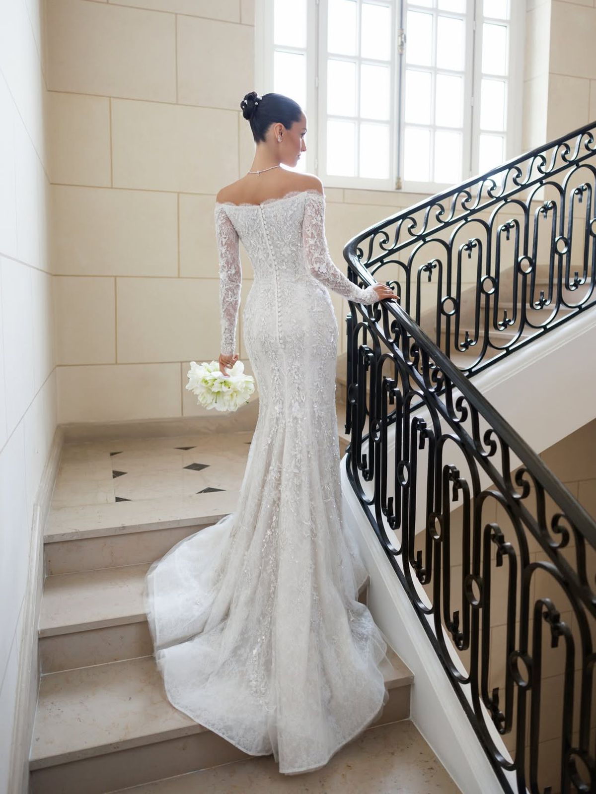 Charles Leclerc s-a logodit cu Alexandra, iubita-model! A plătit o avere pentru inel