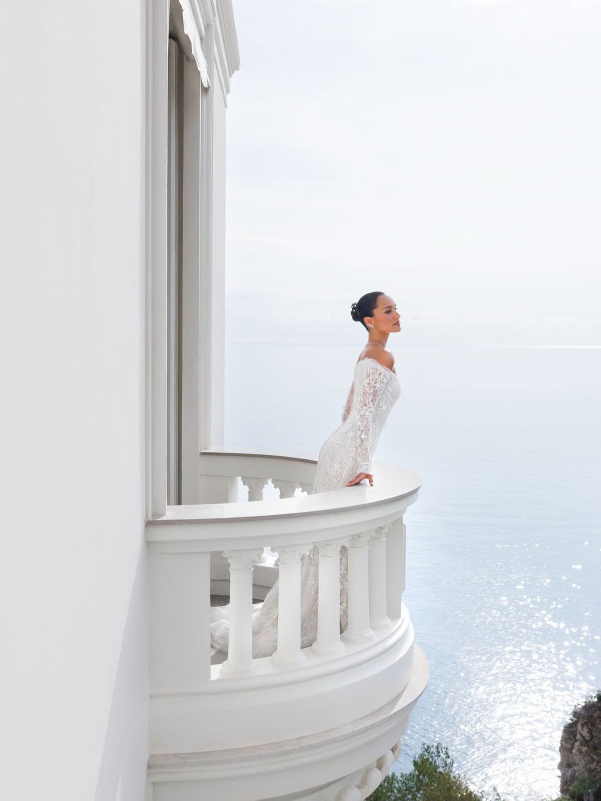 Charles Leclerc s-a logodit cu Alexandra, iubita-model! A plătit o avere pentru inel