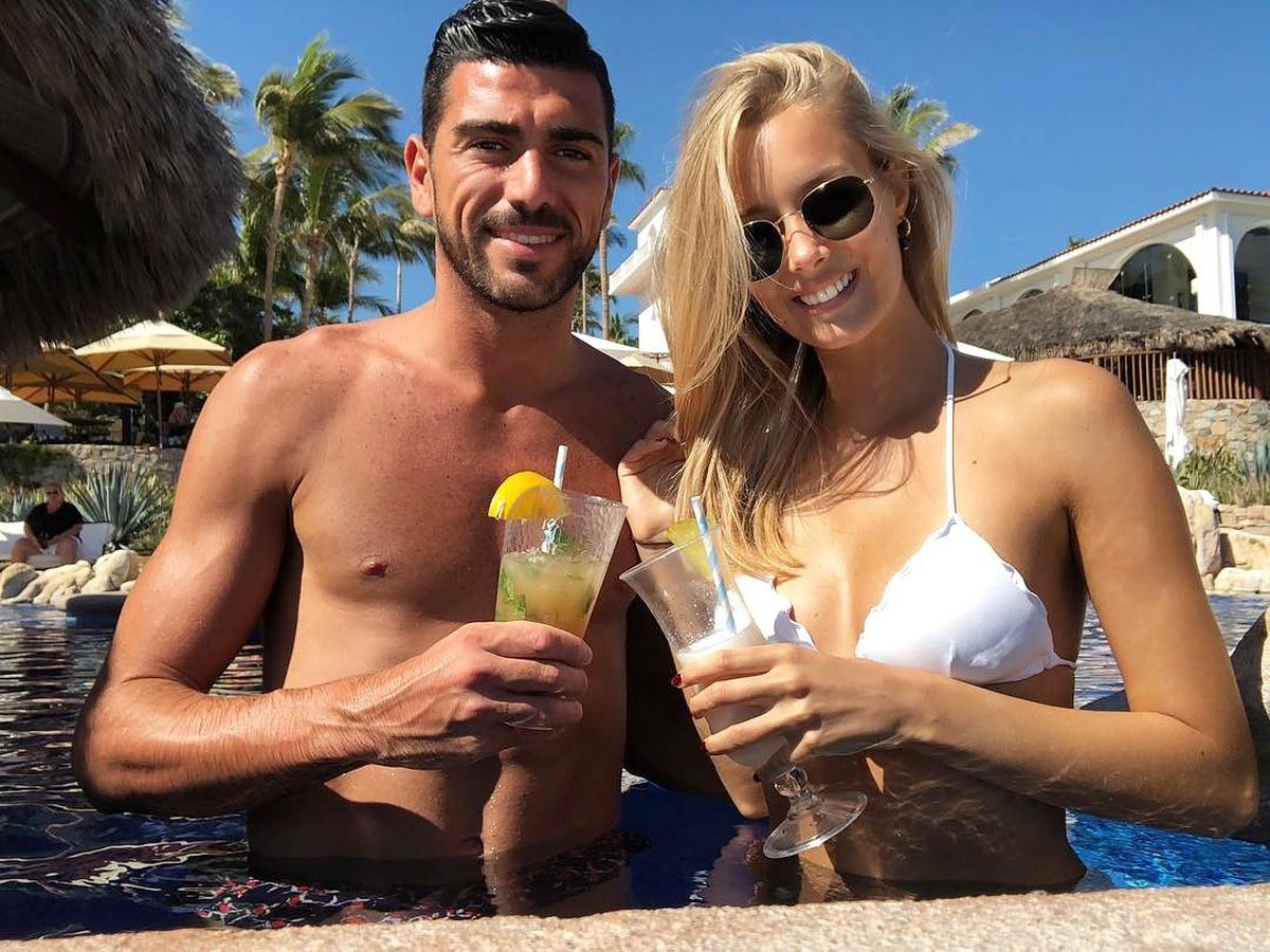 Formau cel mai frumos cuplu din fotbal, dar s-au despărțit » Viktoria, apariție de senzație după divorț: „Picioarele tale par fără sfârșit!”