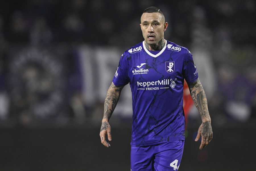 Radja Nainggolan, în prezent în a doua divizie belgiană // FOTO: Imago Images „Mi s-a spus că dacă nu aș fi băut și fumat... aș fi putut juca la Real Madrid”