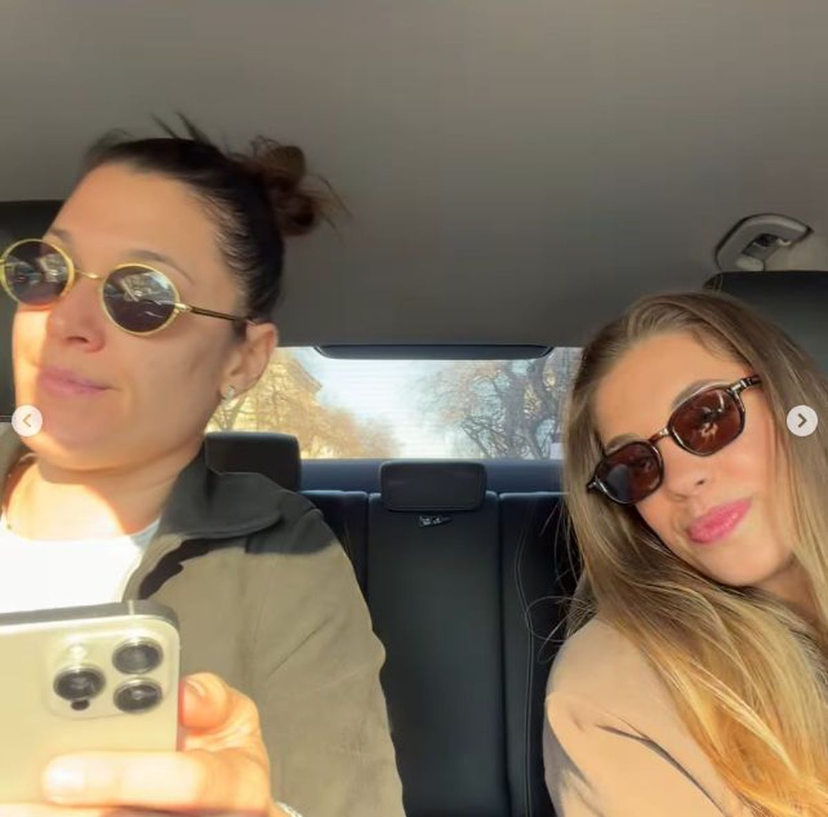 Paula Arcos și Kinga Janurik, relație