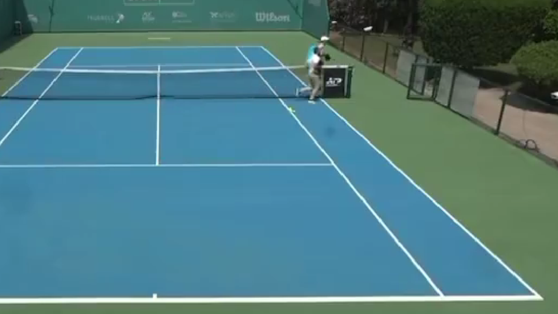 Jucători de tenis întrerup meciul la turneul tenis Challenger din Fujairah din cauza alarmelor de atacuri rachete Iran în conflict Orientul Mijlociu. | sursa foto: Gazeta Sporturilor Jucători de tenis întrerup meciul la turneul tenis Challenger din Fujairah din cauza alarmelor de atacuri rachete Iran în conflict Orientul Mijlociu. | sursa foto: Gazeta Sporturilor