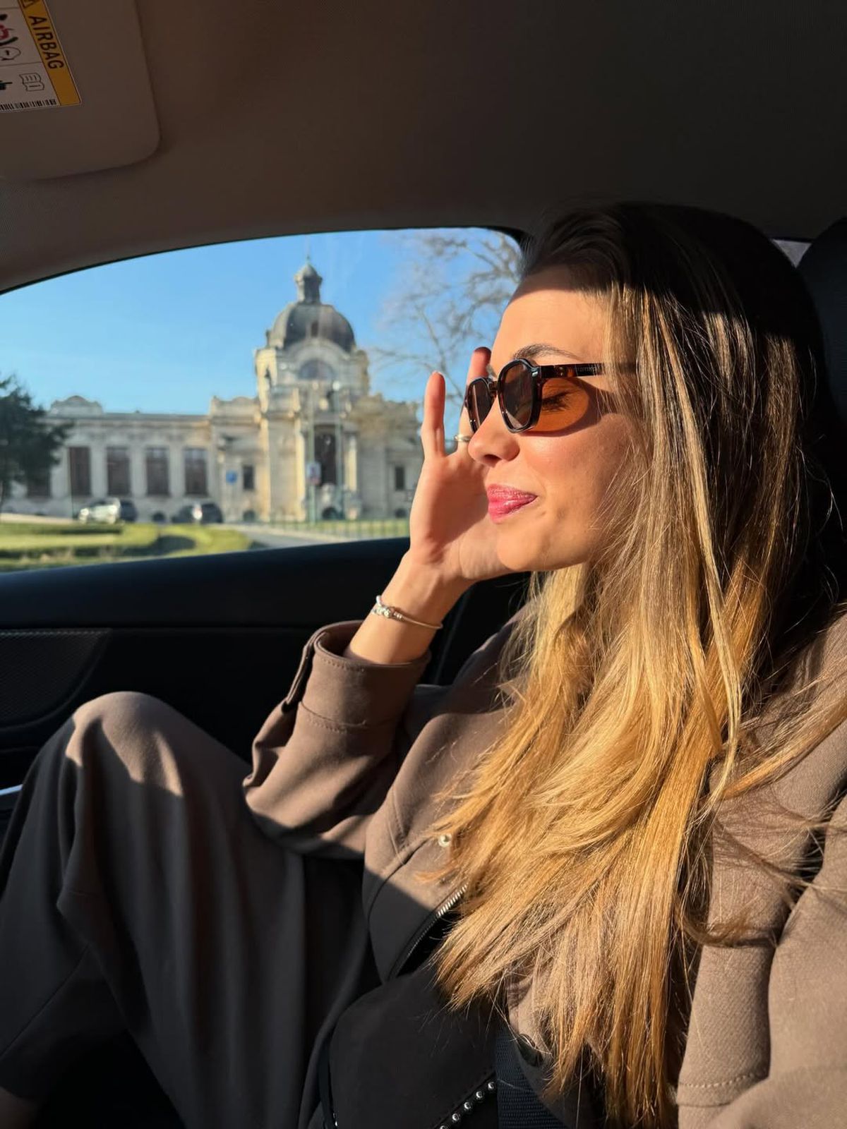 Încă un cuplu fericit în handbalul românesc » Mesaje la un an de relație: „Te iubesc mai mult decât orice”