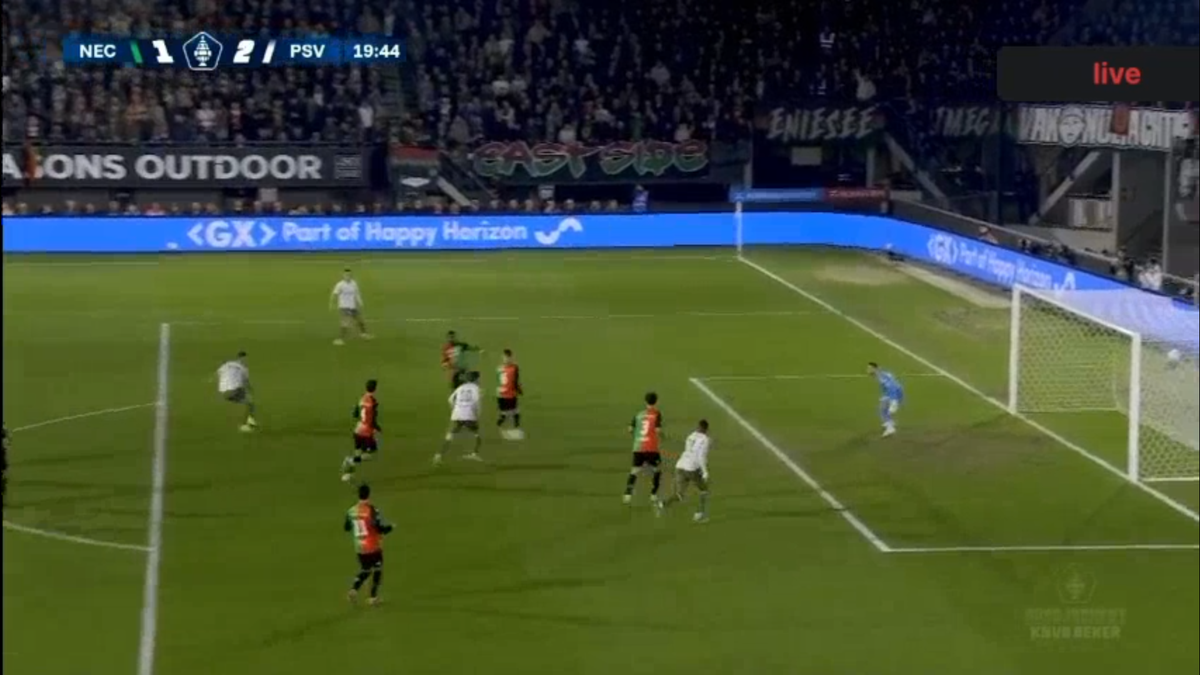 Dennis Man a făcut 2-1 în meciul cu Nijmegen