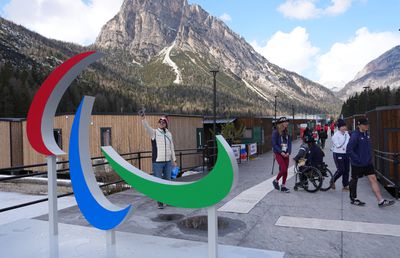 Delegația Ucrainei pentru Jocurile Paralimpice, nevoită să-și schimbe echipamentele din cauza nerespectării regulilor