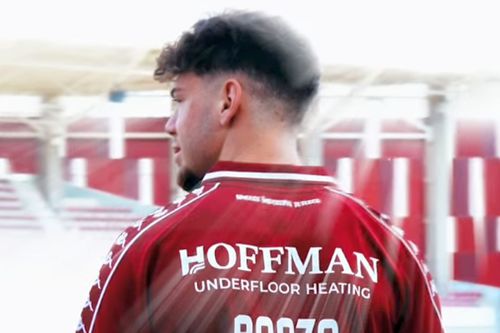 Andrei Borza și-a prelungit contractul cu Rapid // FOTO: Facebook @FC Rapid