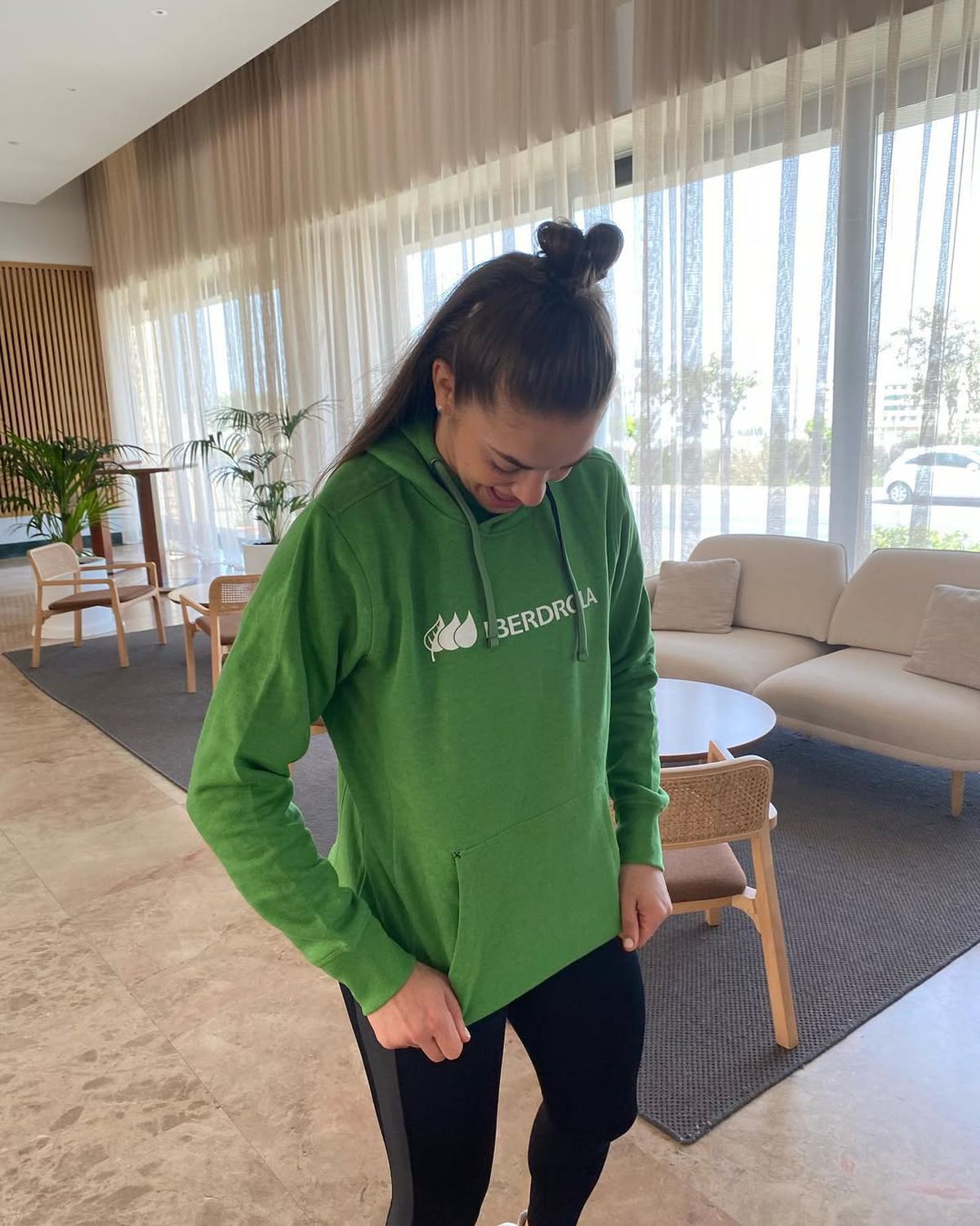 Paula Arcos și Kinga Janurik, relație