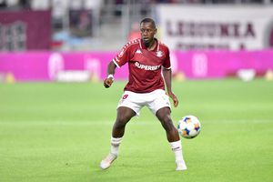 Rapidistul Keita, implicat într-un accident rutier, la câteva ore după meci! A lovit o femeie cu mașina și a fugit de la fața locului