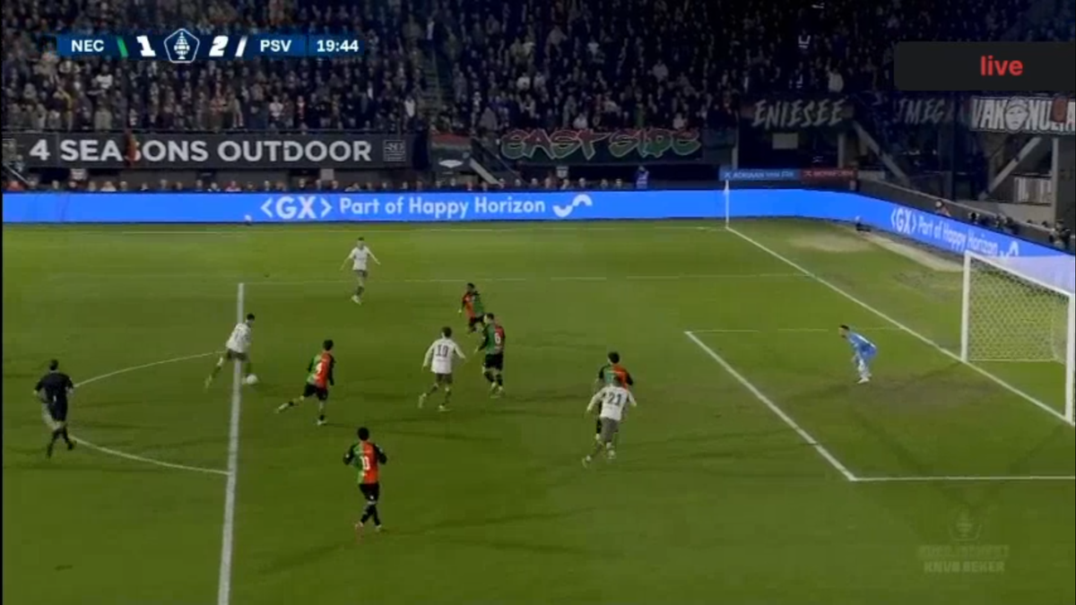 Dennis Man a făcut 2-1 în meciul cu Nijmegen