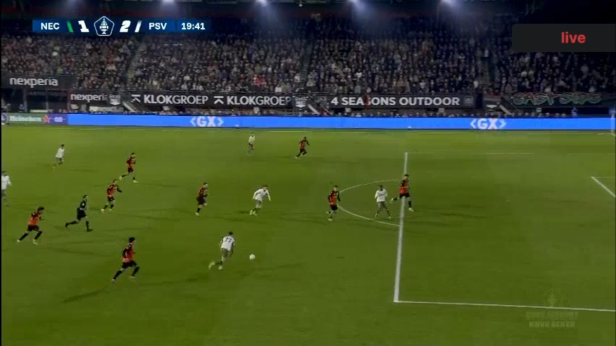 Dennis Man a făcut 2-1 în meciul cu Nijmegen