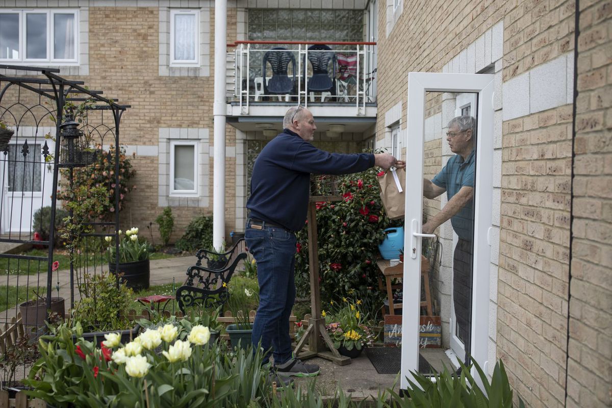 Ordonanța militară numărul 7 la MAI: orașul Țăndărei, în carantină + Apel către românii din Diaspora: „Rămâneți în țările în care locuiți de Paște”