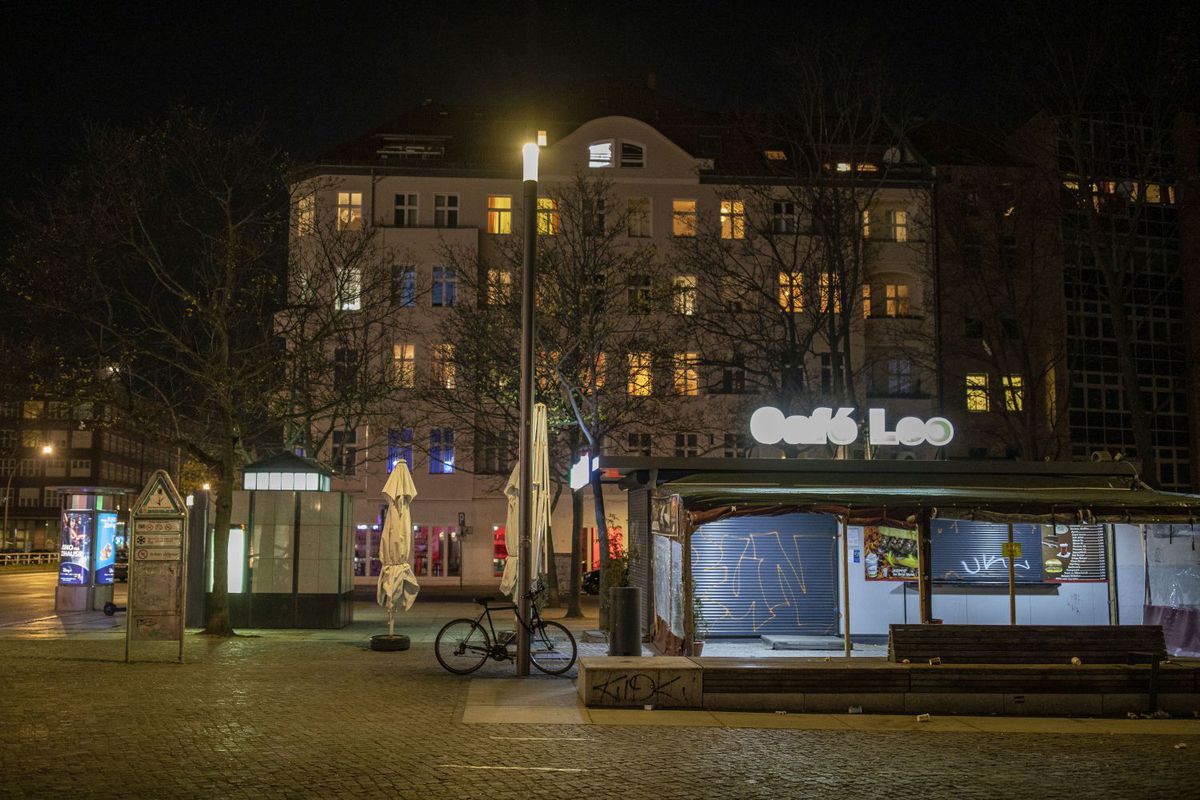 Cât respectă România carantina? Google a publicat raportul COVID-19: cum a scăzut mobilitatea românilor per total și județ cu județ