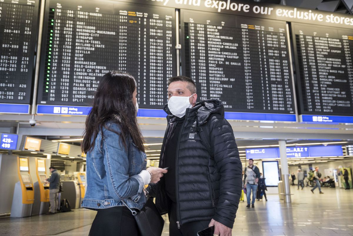 Cătălin Moroșanu nu și-a uitat promisiunea » L-a ajutat pe tânărul din Iași care a călărit până la maternitate să își cumpere o casă