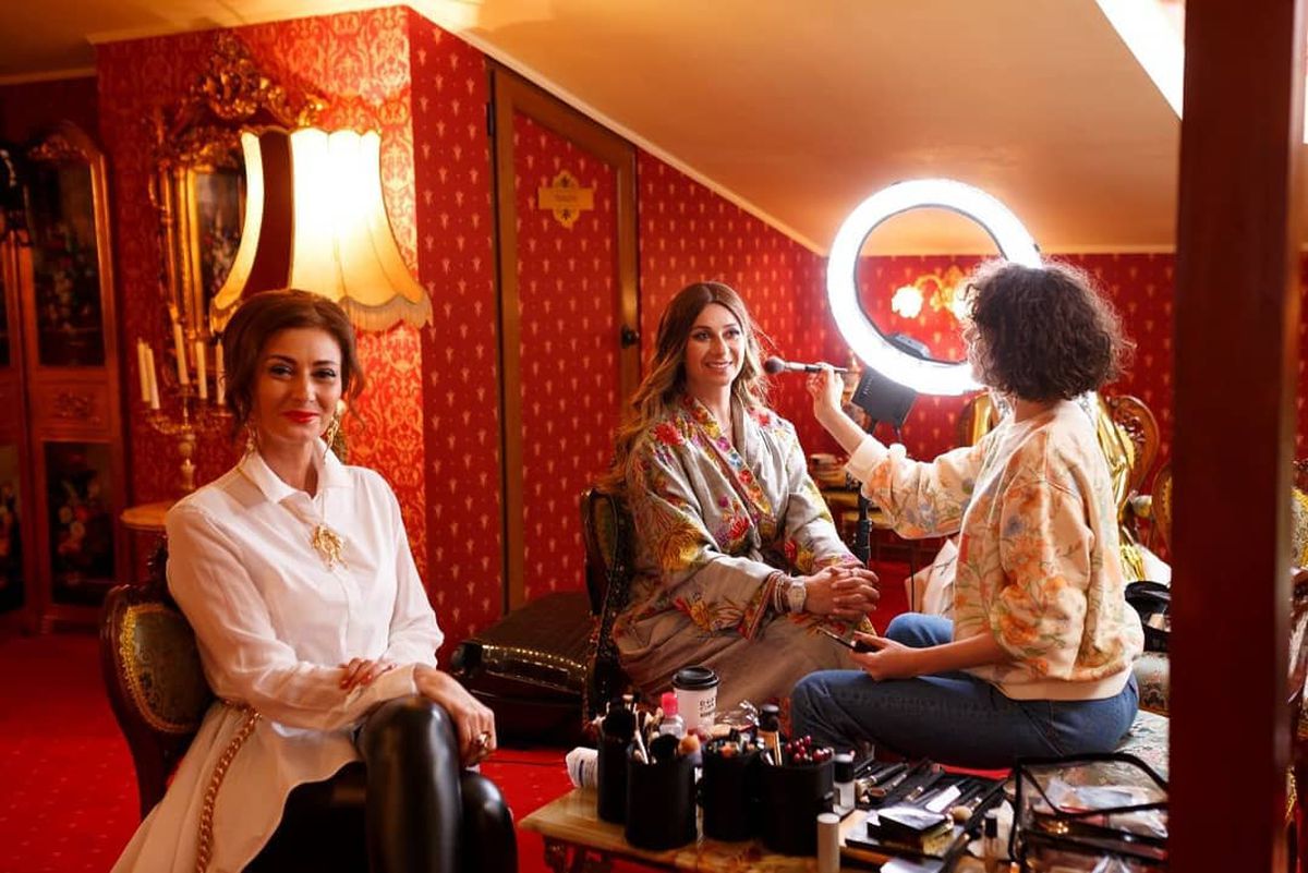 FOTO&VIDEO Anamaria Prodan, pictorial incendiar: în rochie de mireasă și fără lenjerie intimă