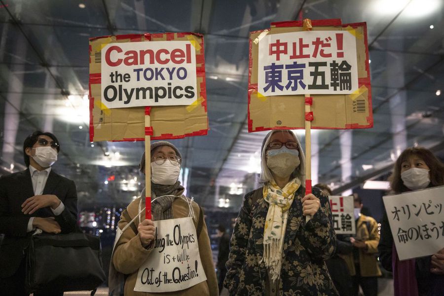 Niponii protestează contra găzduirii JO la Tokyo FOTO Guliver/GettyImages Niponii protestează contra găzduirii JO la Tokyo FOTO Guliver/GettyImages