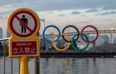 Cercuri olimpice în incertitudine » Specialiștii medicali cer anularea Jocurilor Olimpice, niponii protestează, dar organizatorii pregătesc concursuri-test pentru sportivi