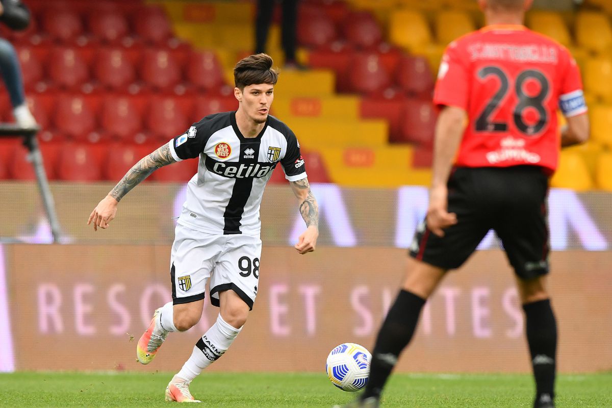 Dennis Man, sub lupa Gazzetta Dello Sport » Ce au scris jurnaliștii italieni despre golul românului din Benevento - Parma 2-2