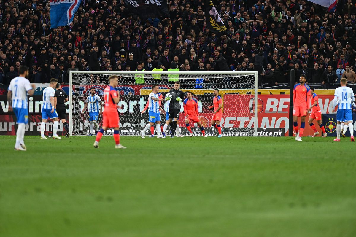 Primul verdict al specialistului » Un fost arbitru explică faza penalty-ului din FCSB - CSU Craiova