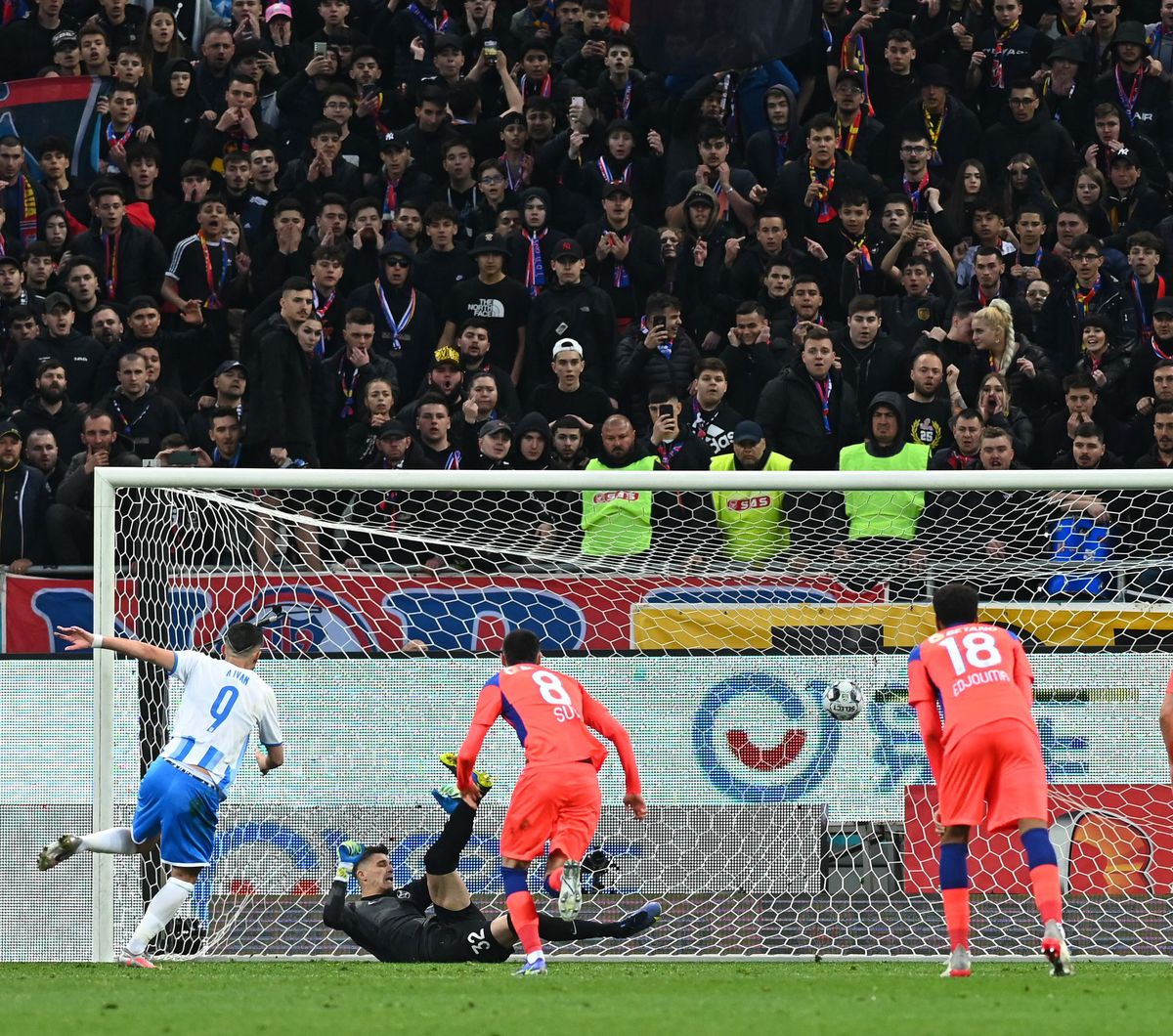 Primul verdict al specialistului » Un fost arbitru explică faza penalty-ului din FCSB - CSU Craiova