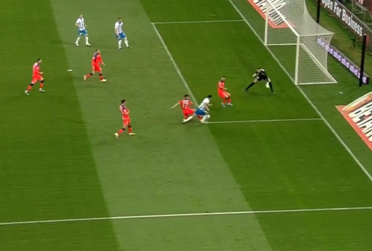 Penalty controversat în FCSB - CSU Craiova