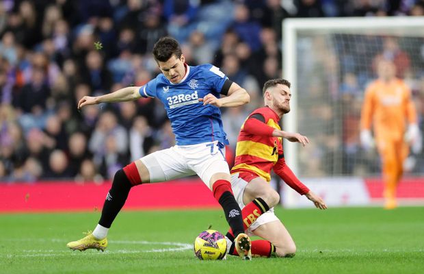 Ianis Hagi luptă să câștige cel mai dificil meci