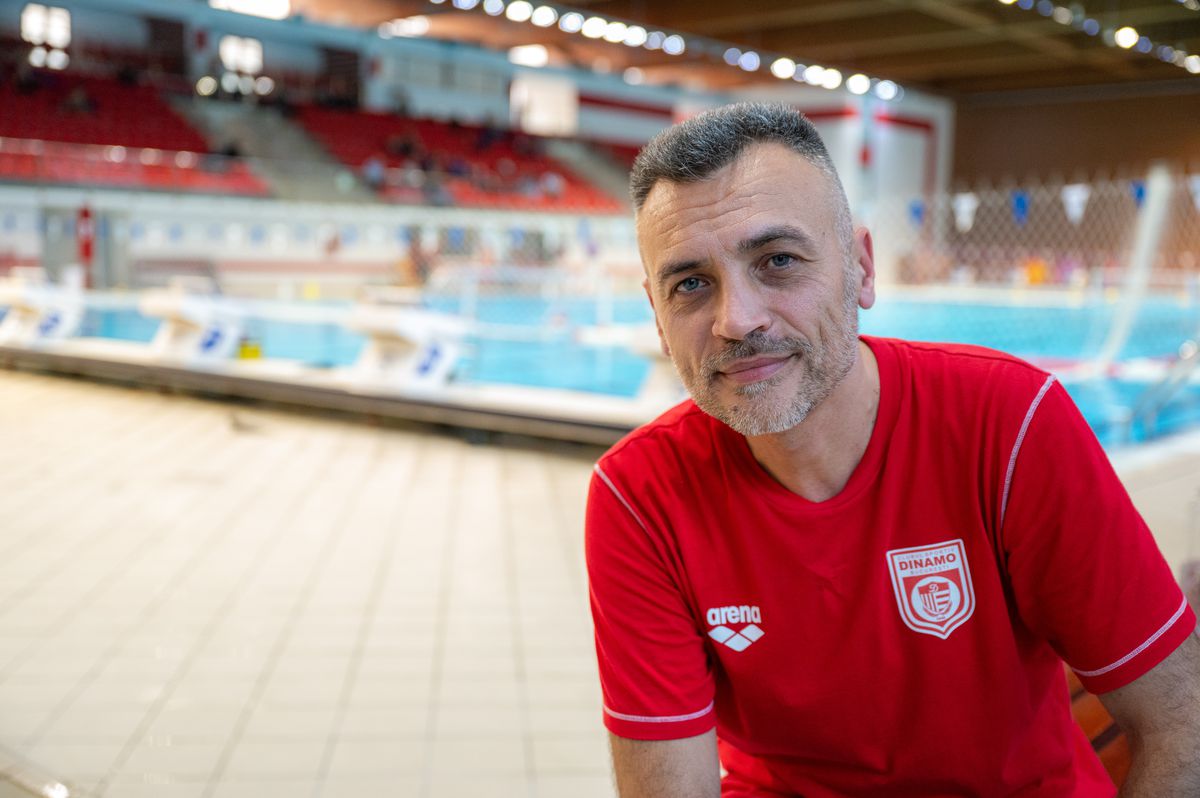 Apă, zâmbete, obiective » Reportaj GSP la 3 luni de la lansarea Academiei de Înot Dinamo + interviu cu managerul Mihai Popovici, tatăl lui David Popovici