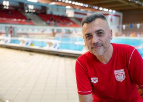 Mihai Popovici, tatăl lui David Popovici, acuzat că și-a angajat fratele la casieria bazinului și că a impus cumpărarea de echipament Arena » Punct cu punct, cum răspunde: „Nu am încălcat nicio lege”
